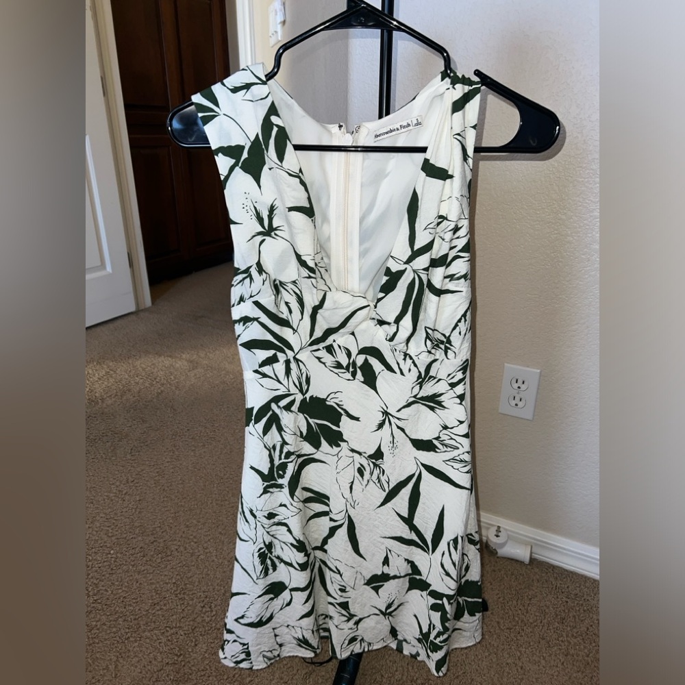 Abercrombie & Fitch Green Floral Mini Dress - Picture 2 of 5